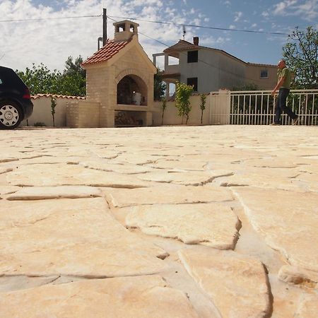 Bunari Apartments Tribalj Dış mekan fotoğraf